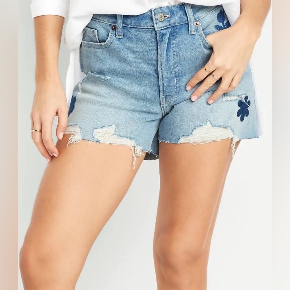 Old Navy OG straight cutoff denim shorts with floral applique